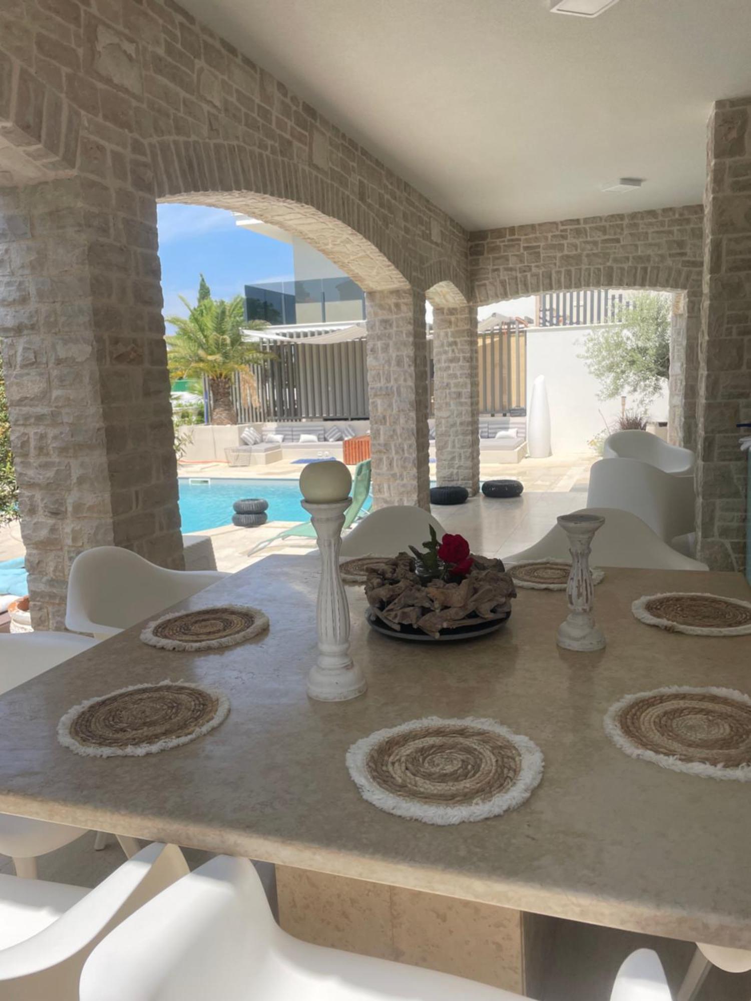 Villa Tiego ميدولين المظهر الخارجي الصورة